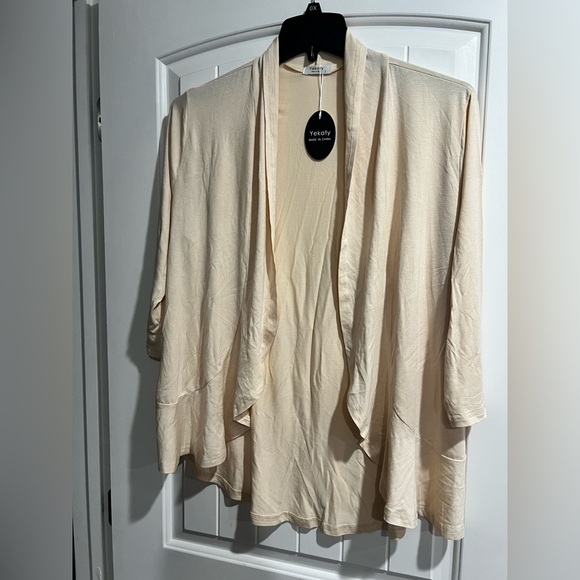 yekaty Tops - New NWT cream tan beige cardigan cardi lightweight L large